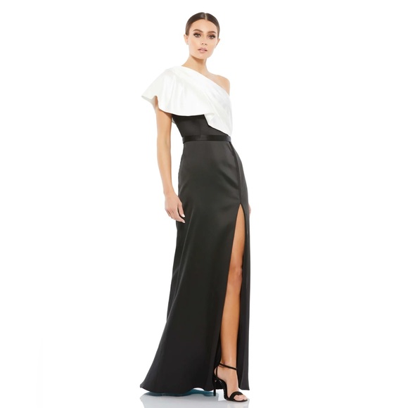 Mac Duggal Dresses & Skirts - Mac Duggal Two Toned Ruffled One Shoulder Gown‎ Dress- NWT